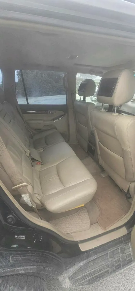 Landcruiser 5 Seat Commercial - Image 4