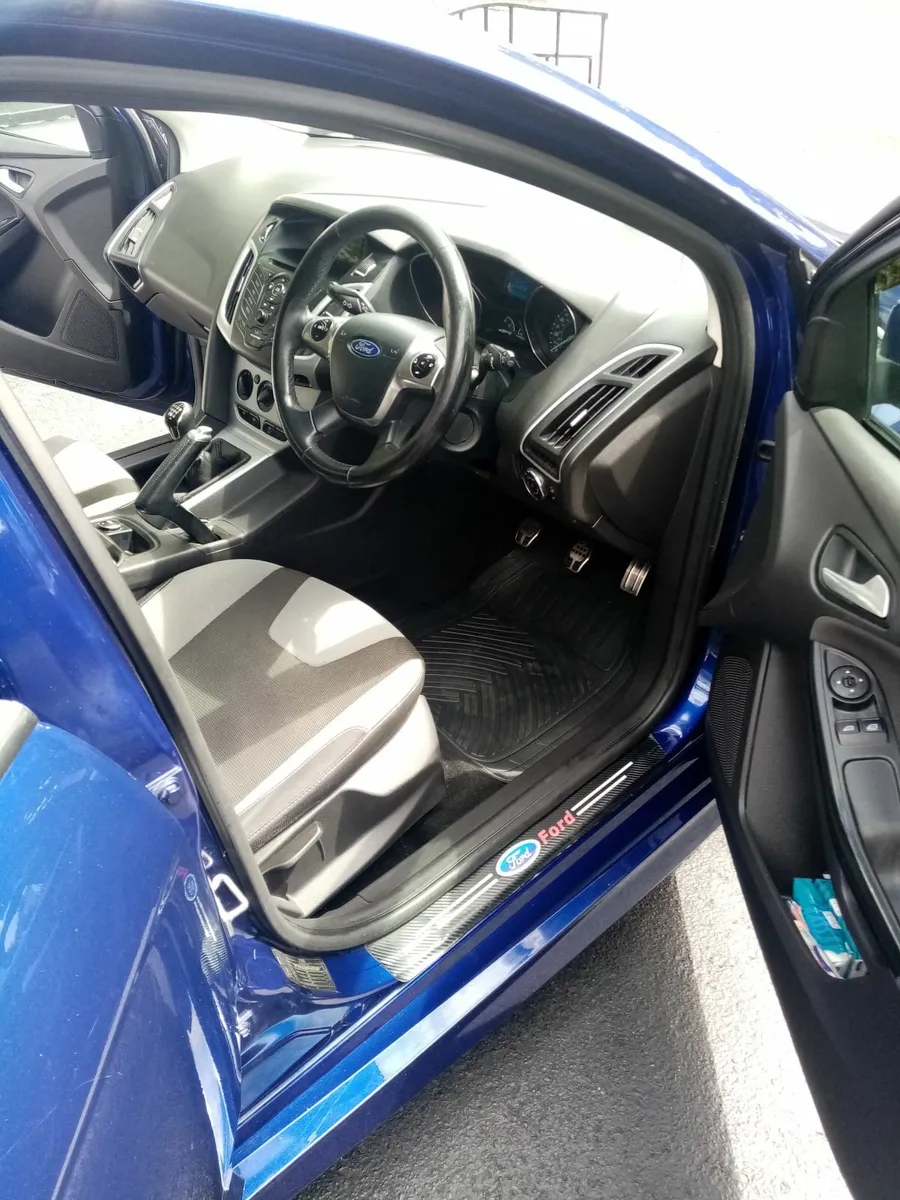 Ford Focus 2014 - Image 3