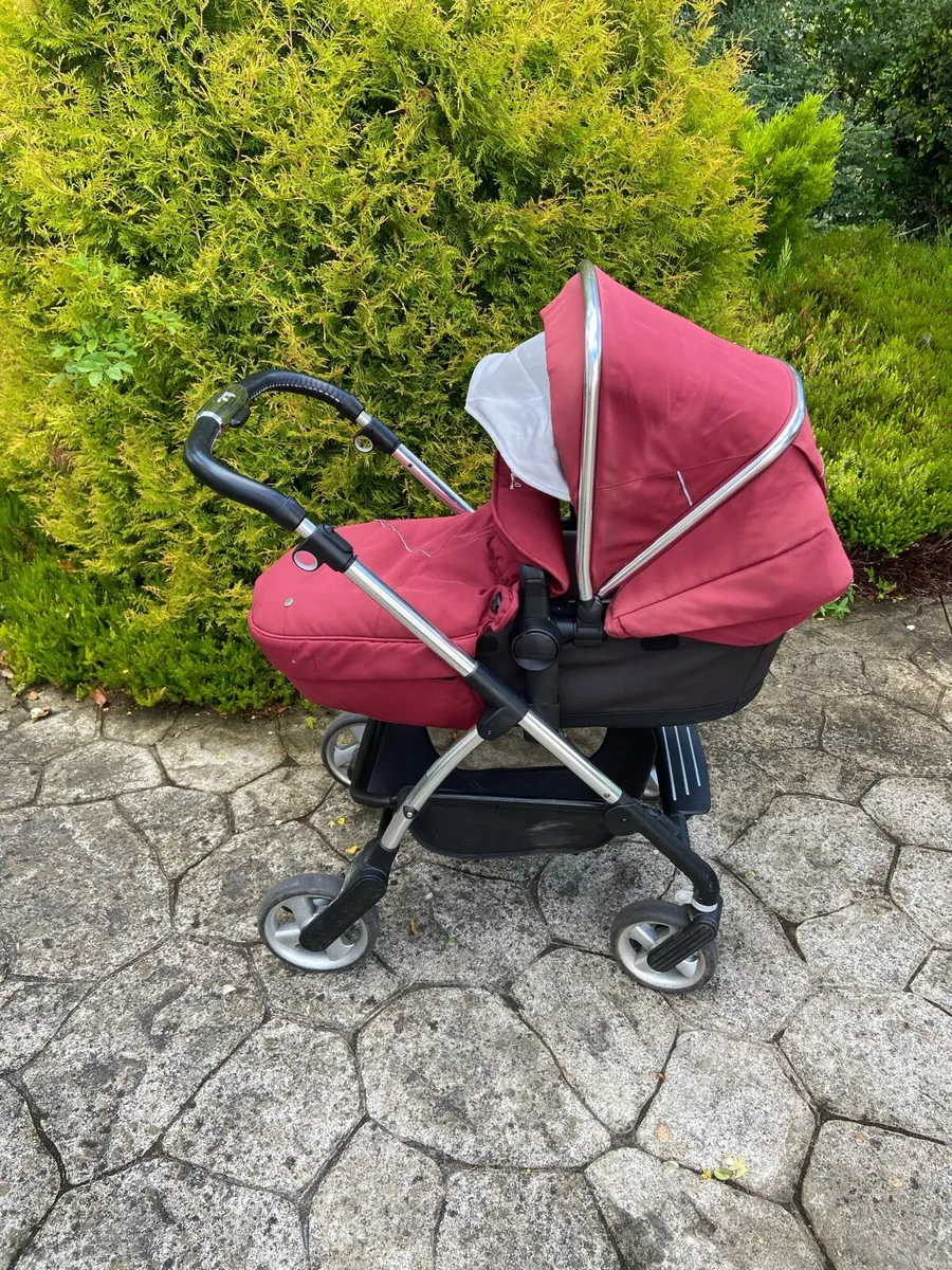 Silver Cross pram, buggy and baby car seat - Image 1