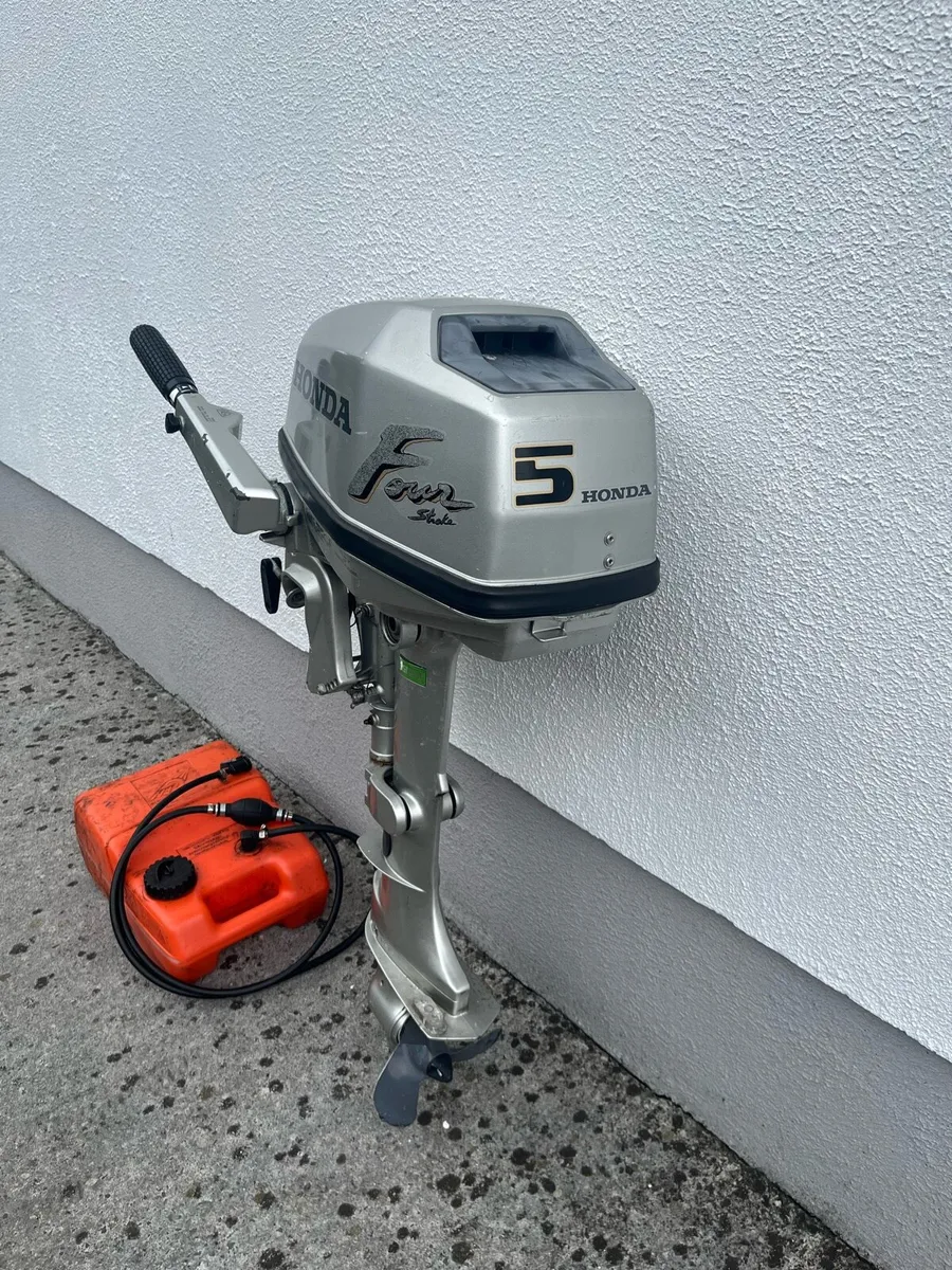 Honda outboard engine - Image 2