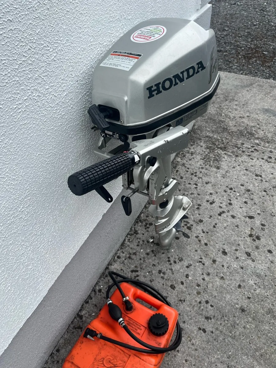 Honda outboard engine - Image 3
