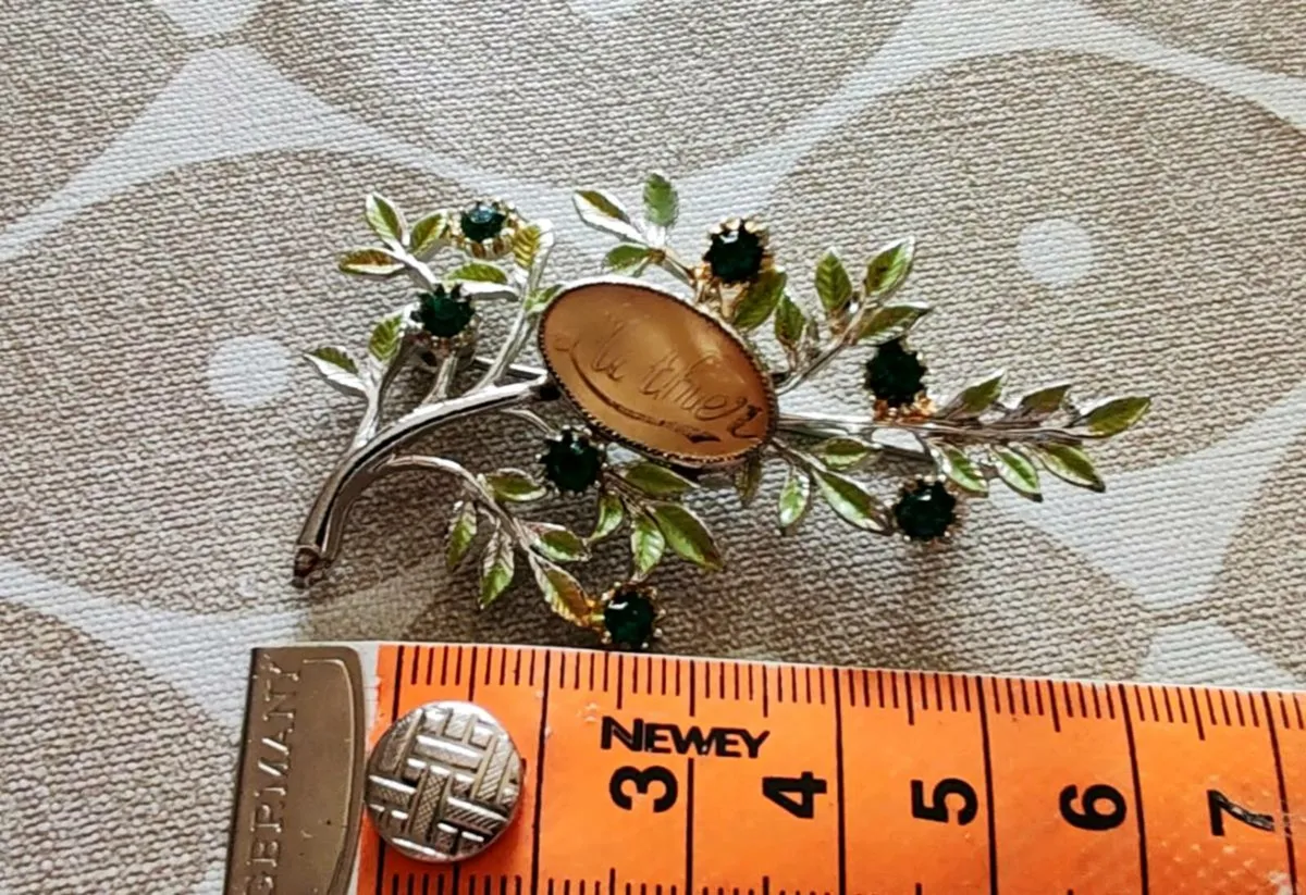 Vintage MOTHER brooch - Image 3