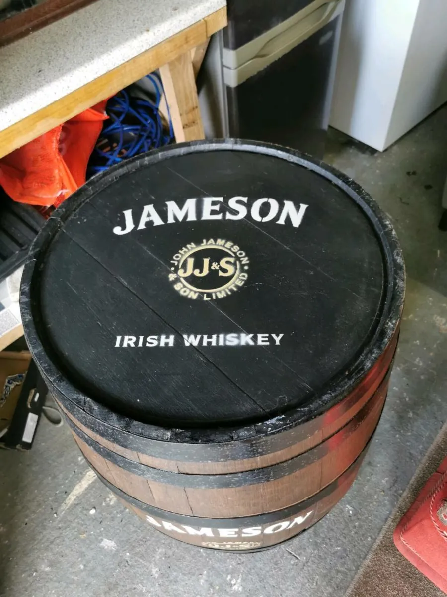 Oak Whiskey Barrel Jameson. Full size. - Image 2