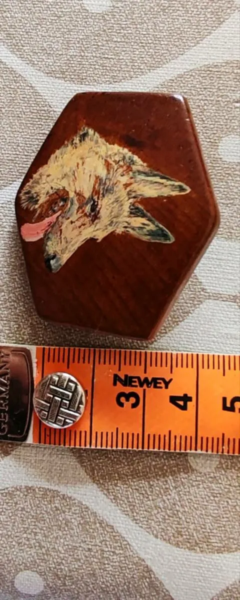 Vintage wooden brooch - Image 2