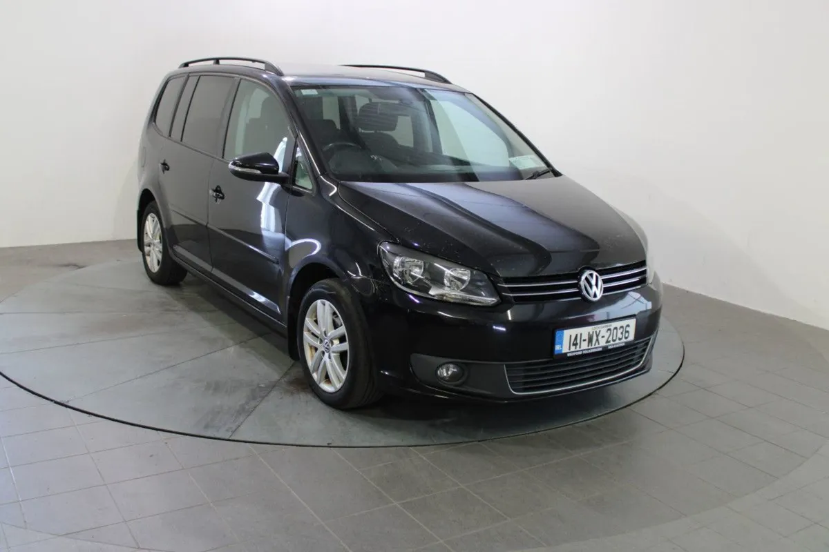 Volkswagen Touran 1.6 TDI 105BHP Comfortline BMT - Image 1