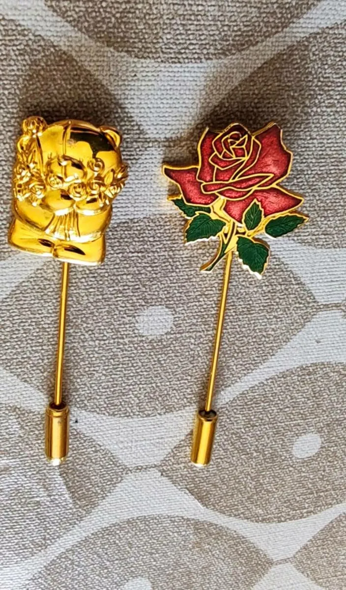 Vintage cloisonne and goldtone lapel pins - Image 1