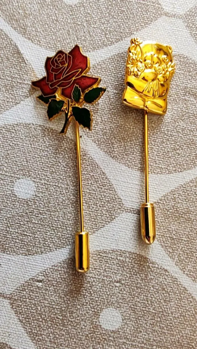 Vintage cloisonne and goldtone lapel pins - Image 4