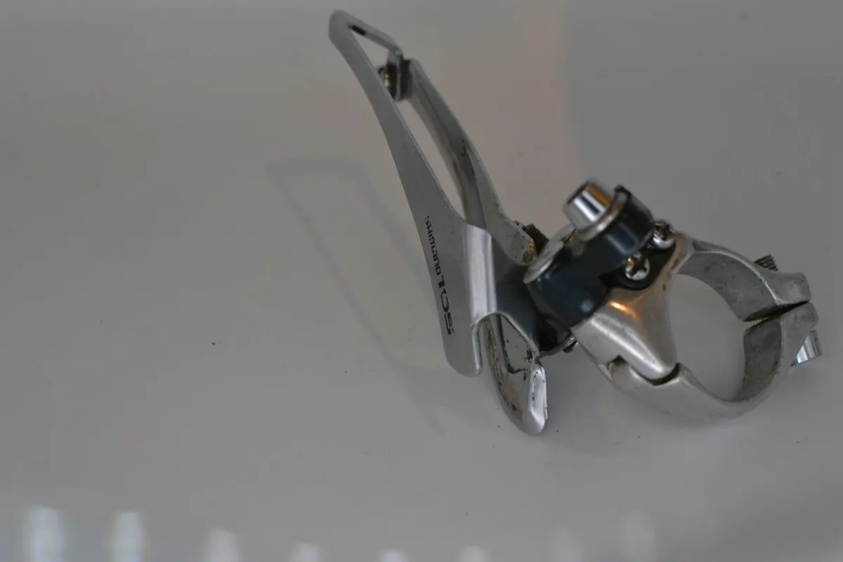 Shimano 105 front derailleur - Image 3