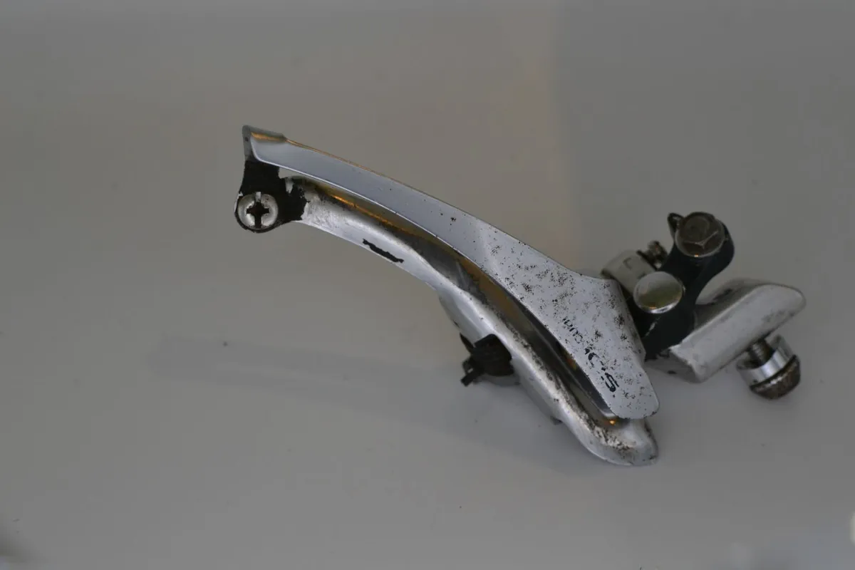 Shimano 105 front derailleur (braze on) - Image 2