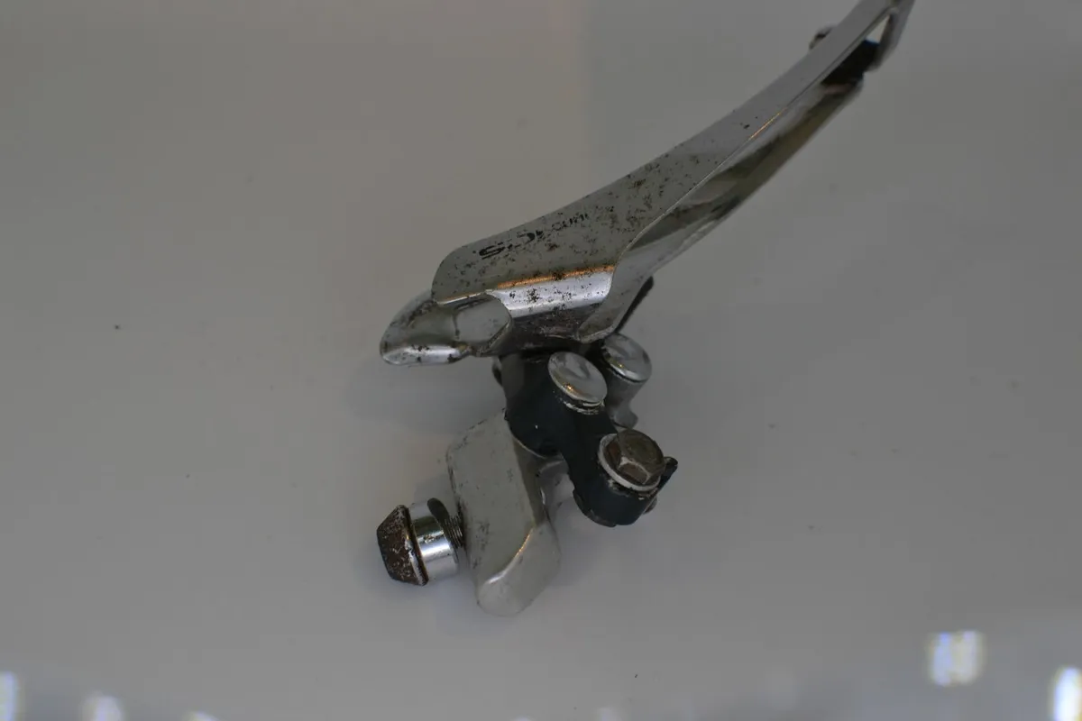 Shimano 105 front derailleur (braze on) - Image 3