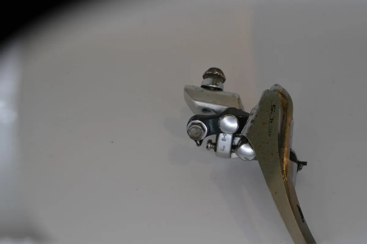Shimano 105 front derailleur (braze on) - Image 4