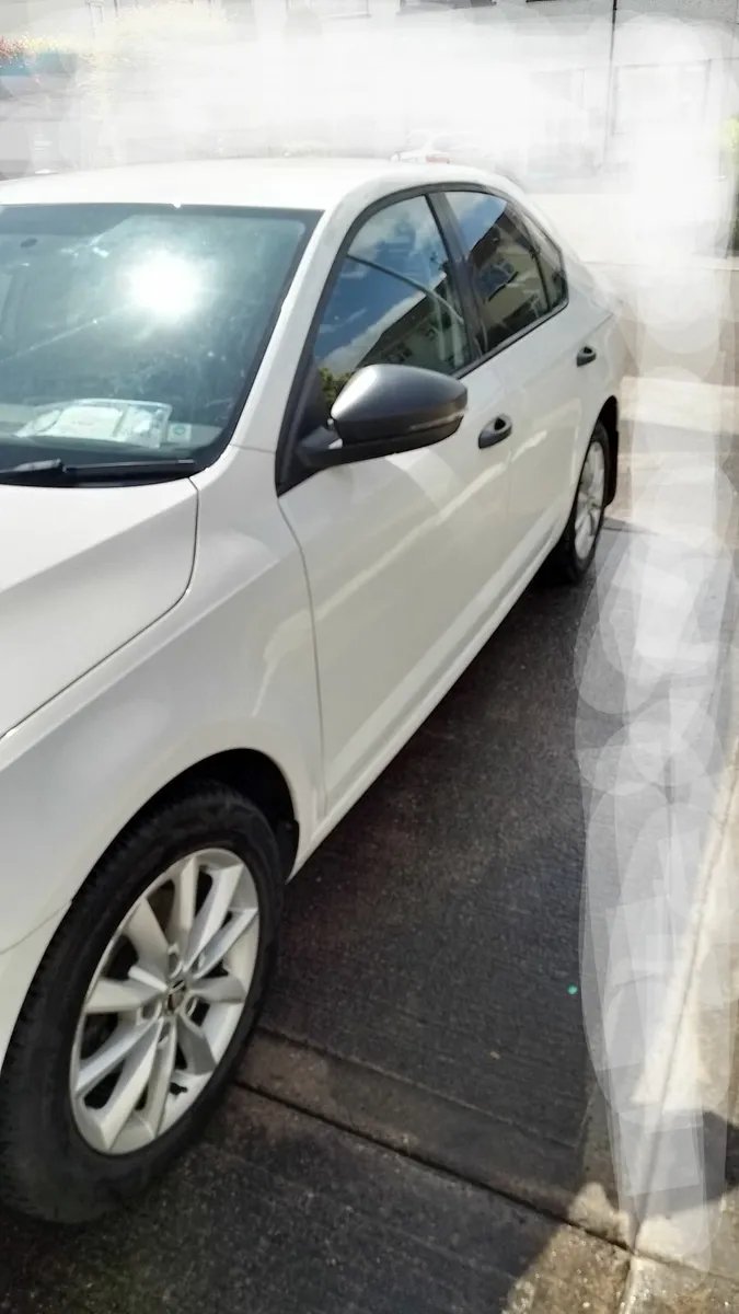 Skoda Octavia 2014 - Image 2