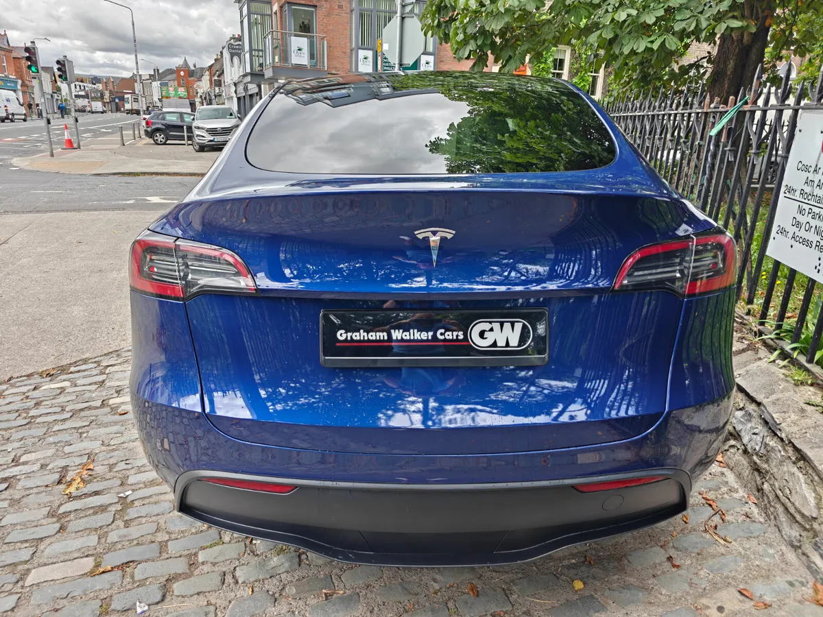 2023 (231) Tesla Model Y RWD - Image 4