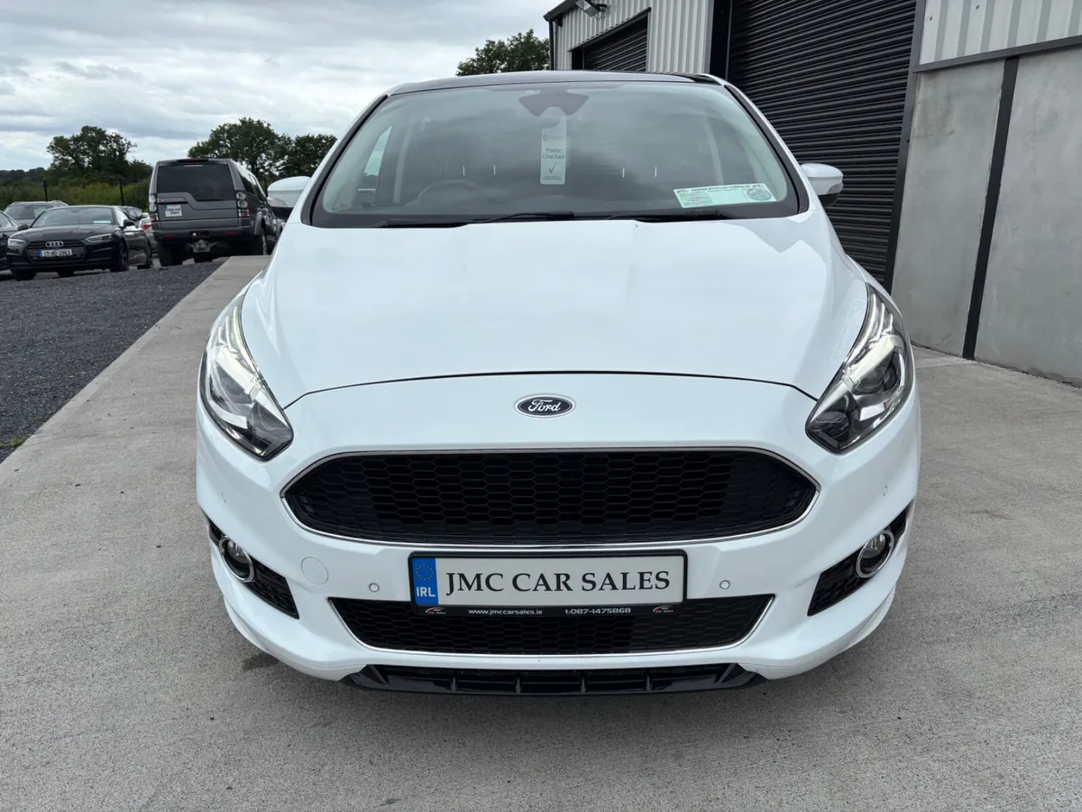STUNNING 2017 FORD S MAX TITANIUM X - Image 2