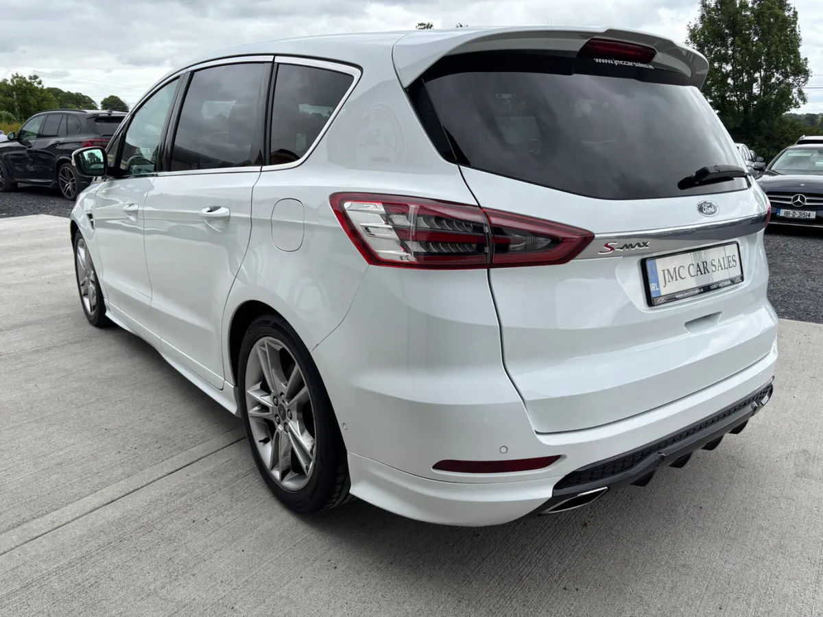 STUNNING 2017 FORD S MAX TITANIUM X - Image 4