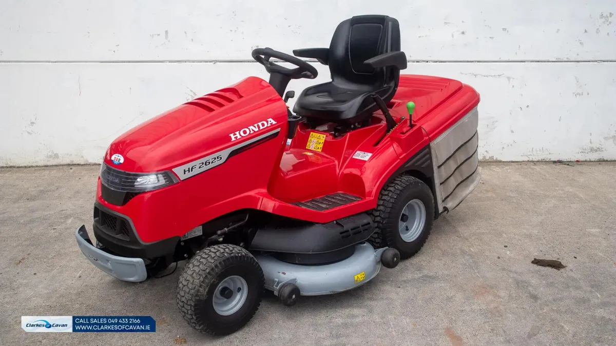 2022 Honda 2625 ride-on lawnmower - Image 1