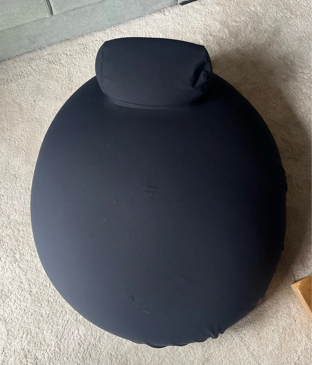 Beanbag Chair with built-in headrest - Image 1