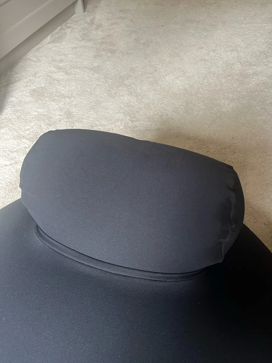 Beanbag Chair with built-in headrest - Image 4