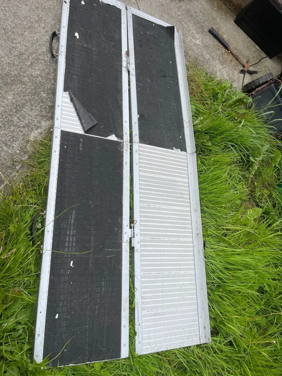 Wheelchair ramp - Image 1