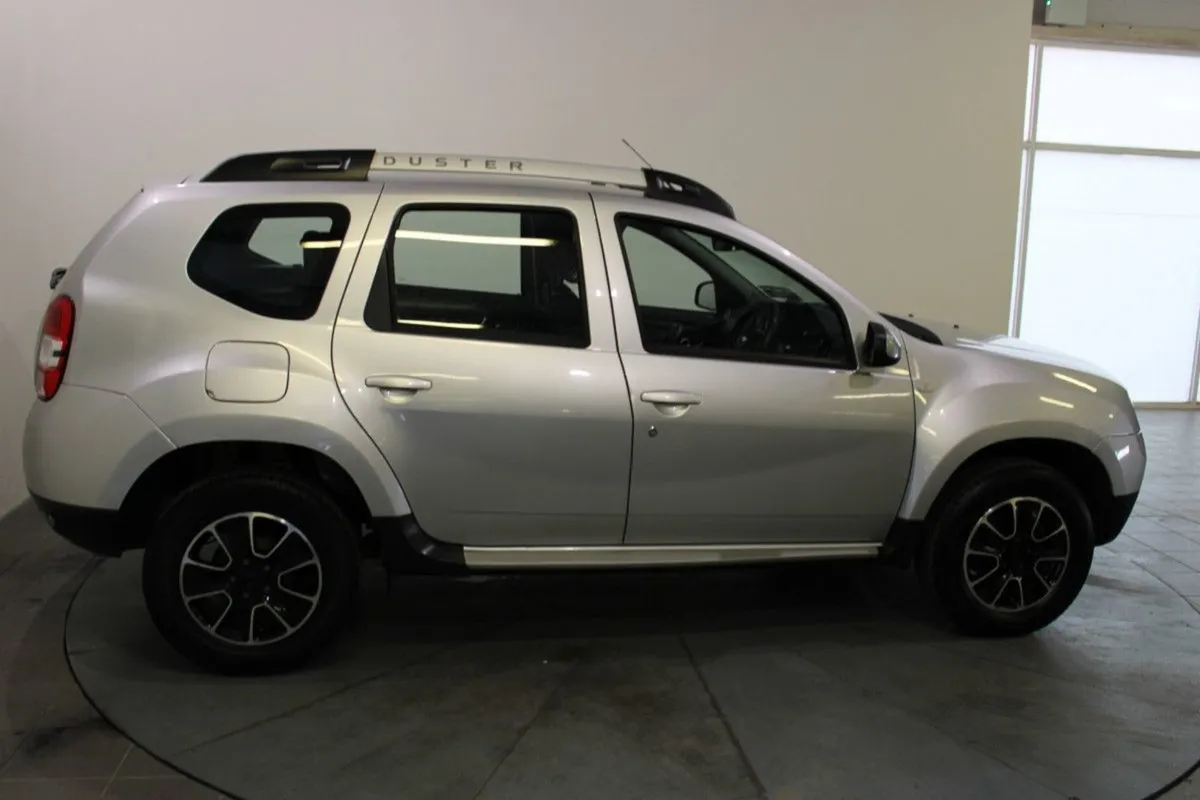 Dacia Duster 1.5 dCi 110 Prestige - Image 3