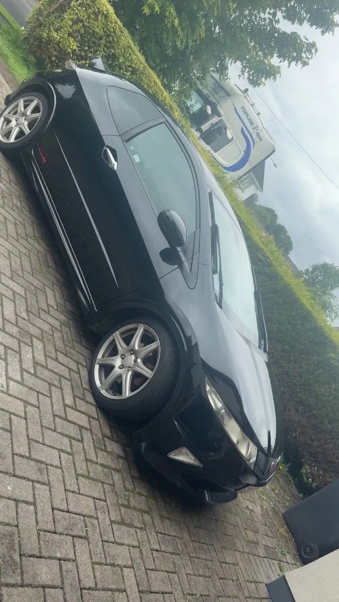 Honda Civic fn2 type r - Image 1