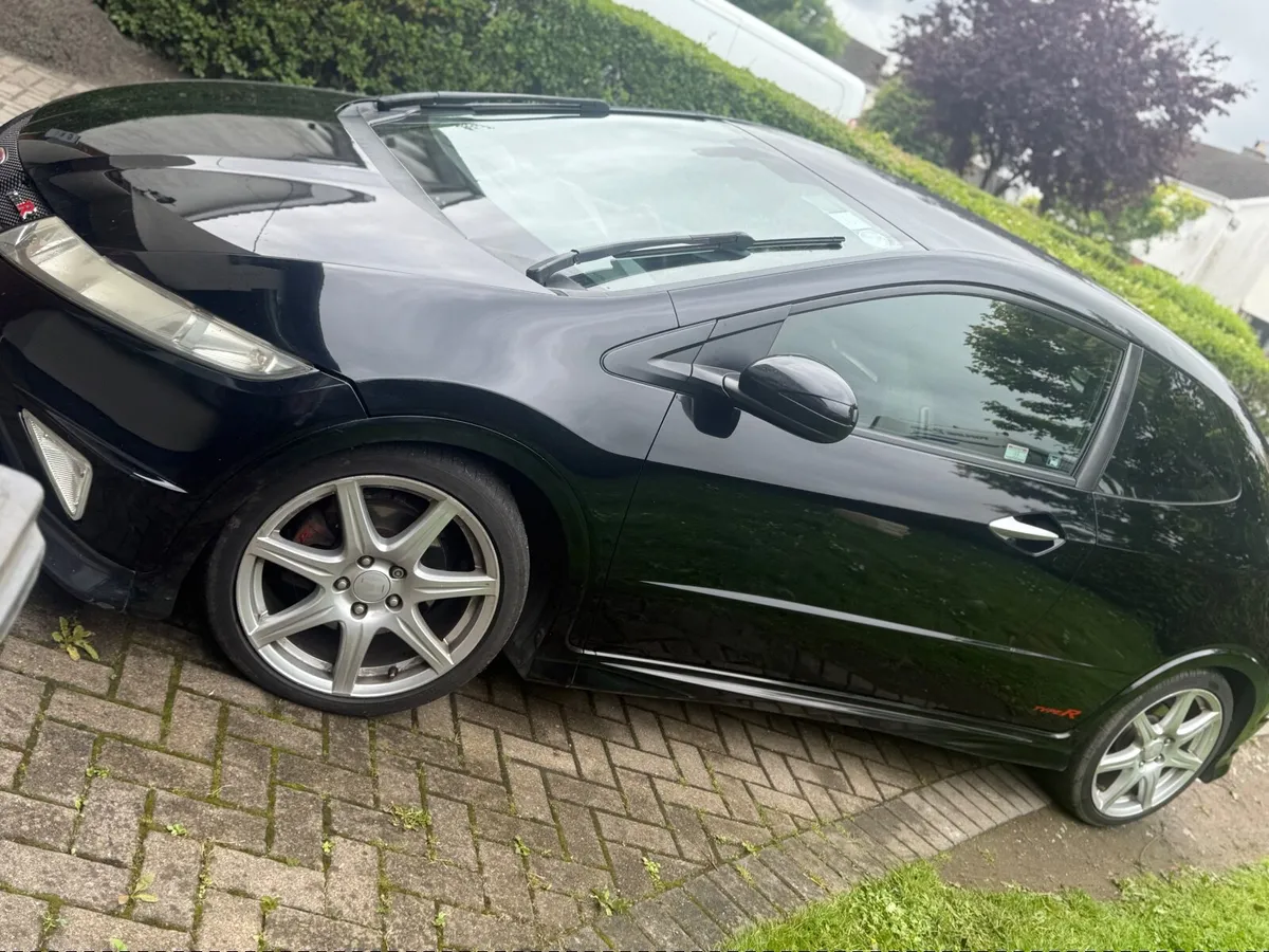 Honda Civic fn2 type r - Image 3