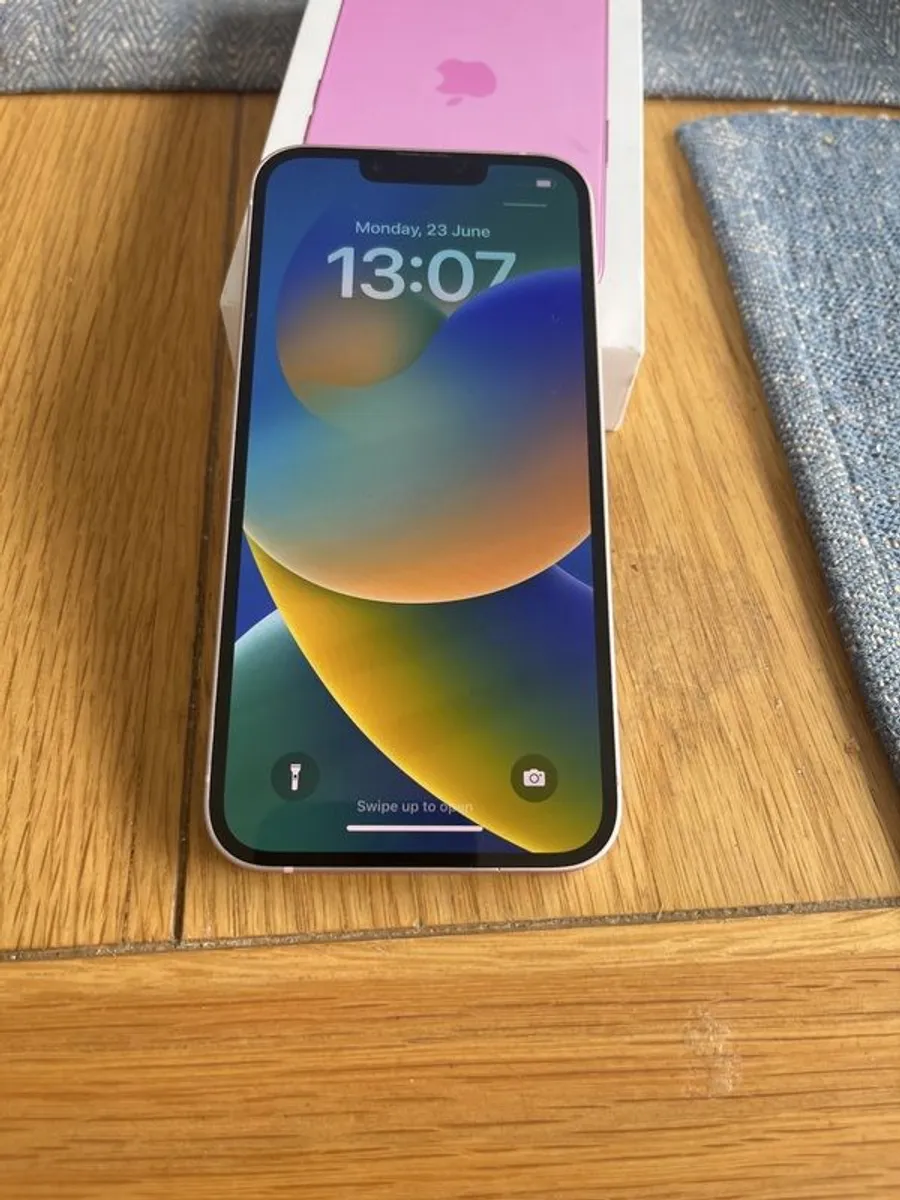 iPhone 13 - Image 1