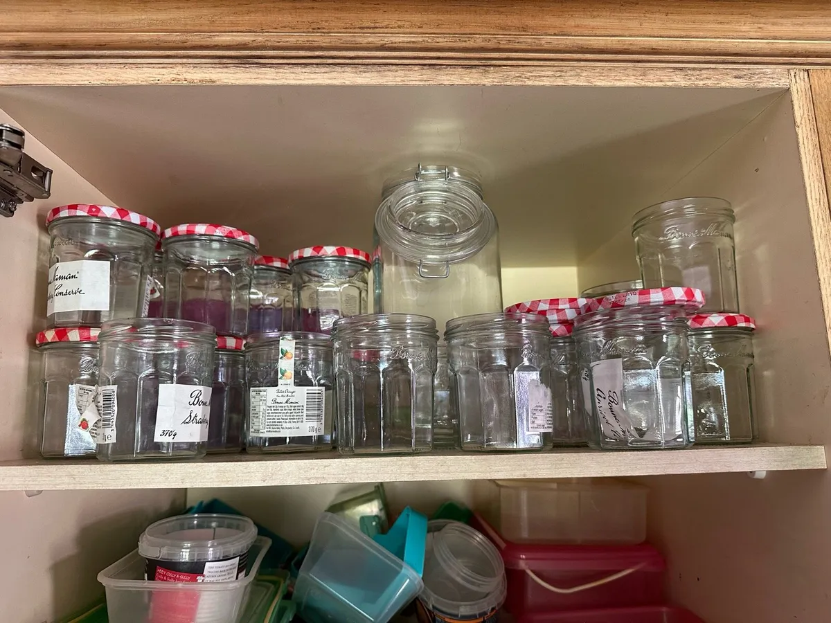 Jam jars