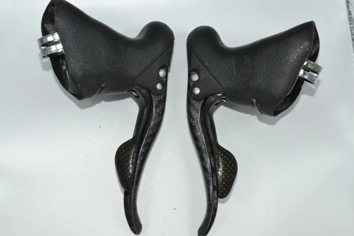Campagnolo 10 speed Carbon levers - Image 3