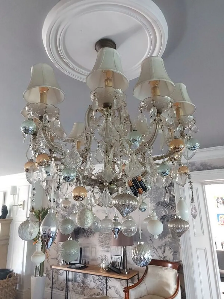 Chandelier - Image 3