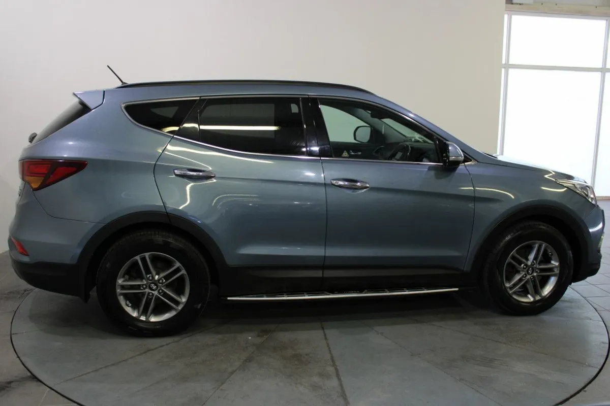 Hyundai Santa Fe 2.2 Crdi 4WD Executive - Image 3