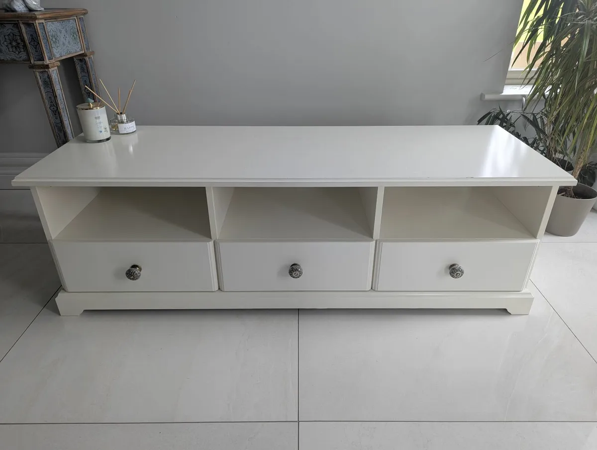 IKEA TV units with custom handles - Image 1