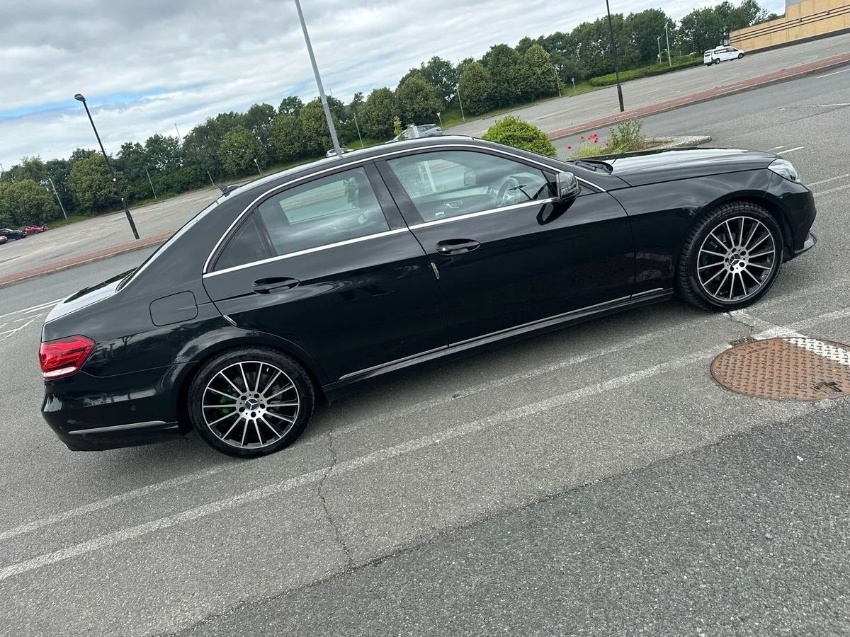 Mercedes E220 2015 Auto - Image 4