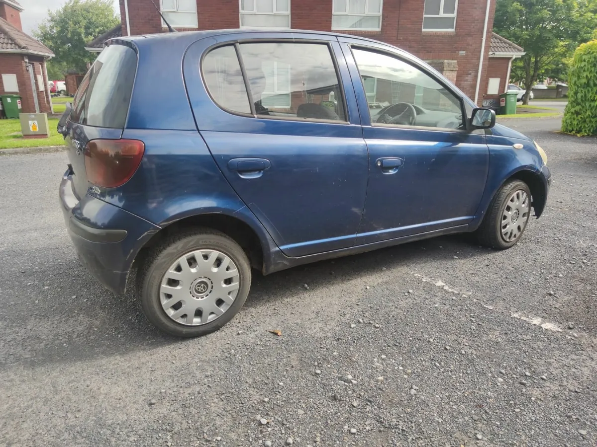 Toyota Yaris 2005 - Image 1