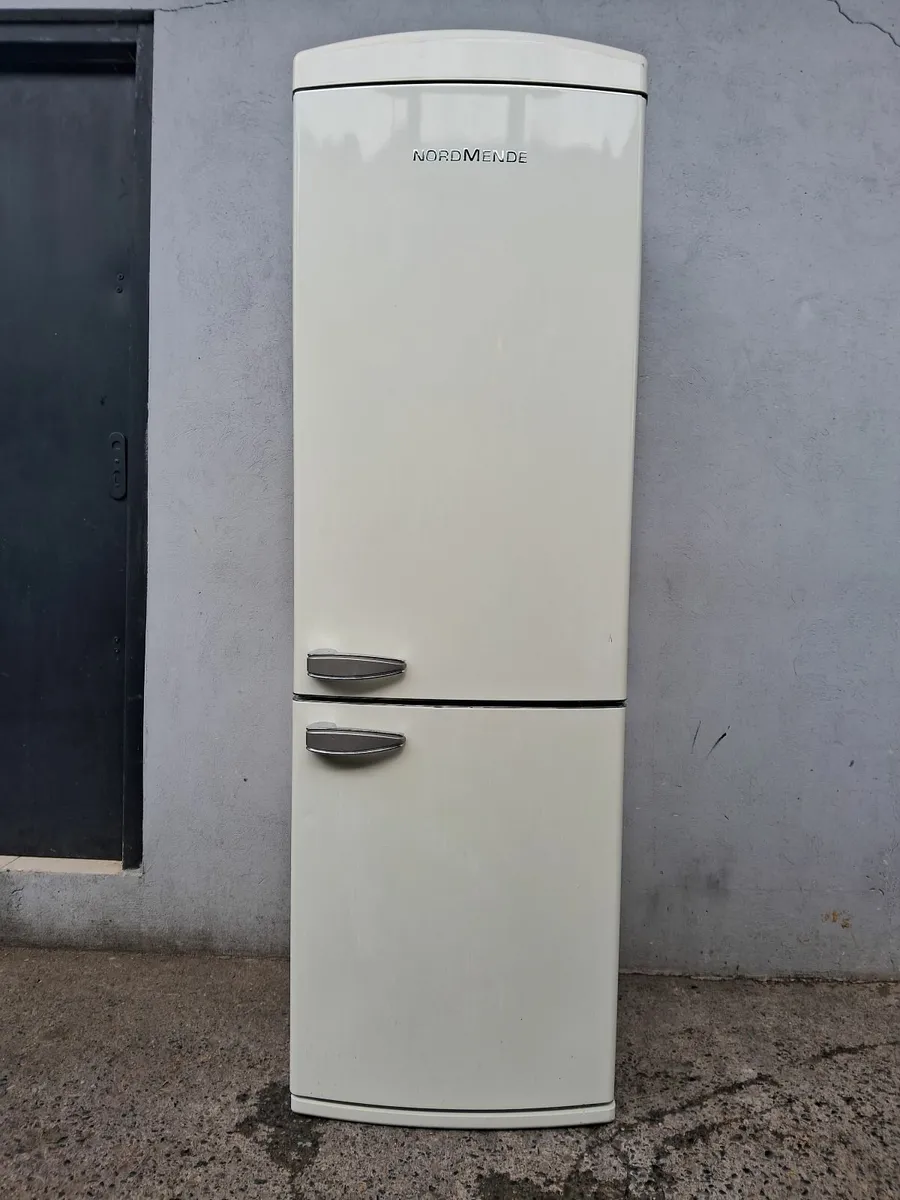 RETRO STYLE FRIDGE AND FREEZER - Image 3