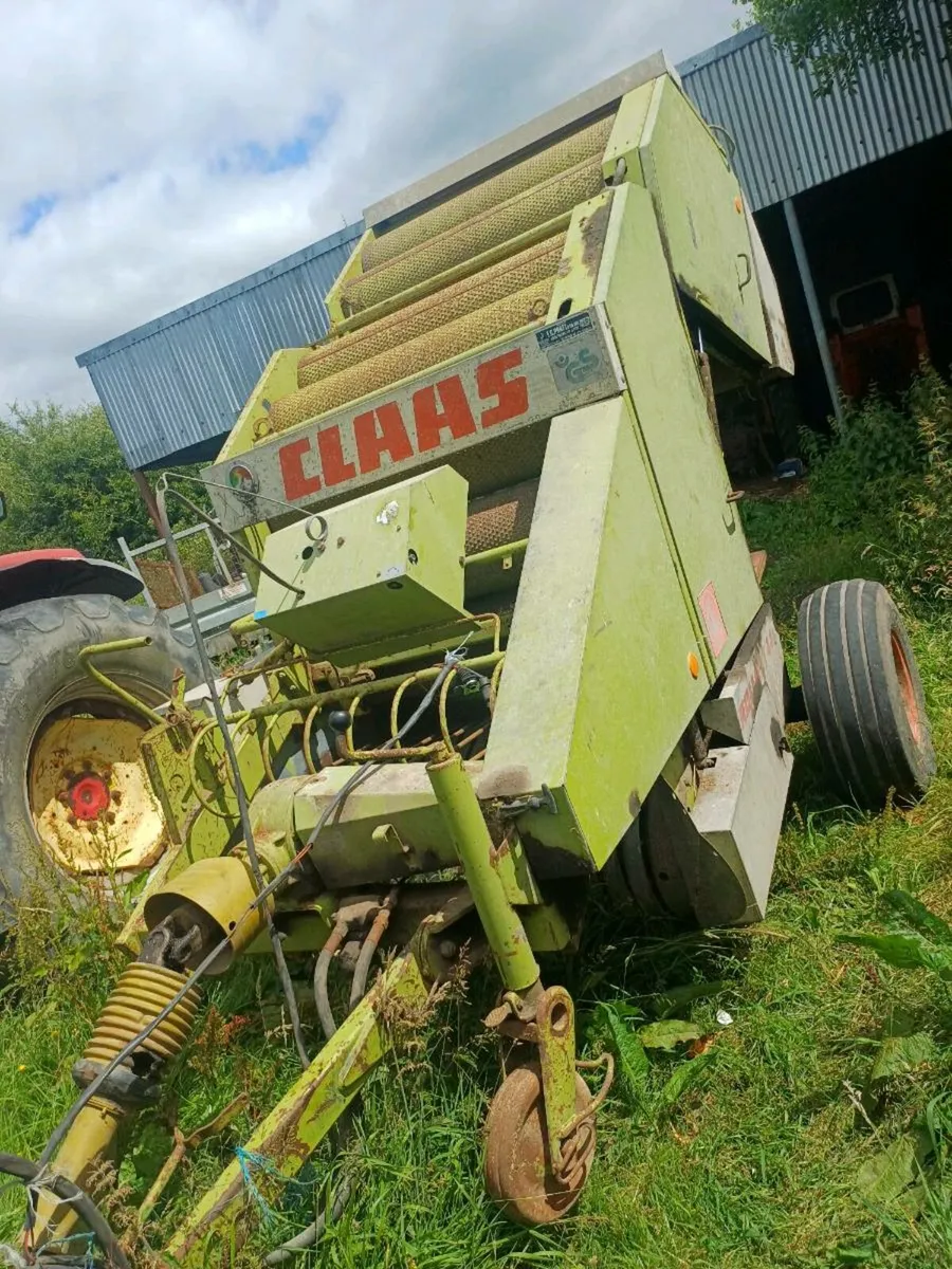 CLAAS ROLLANT 44S ROUND BALER - Image 1