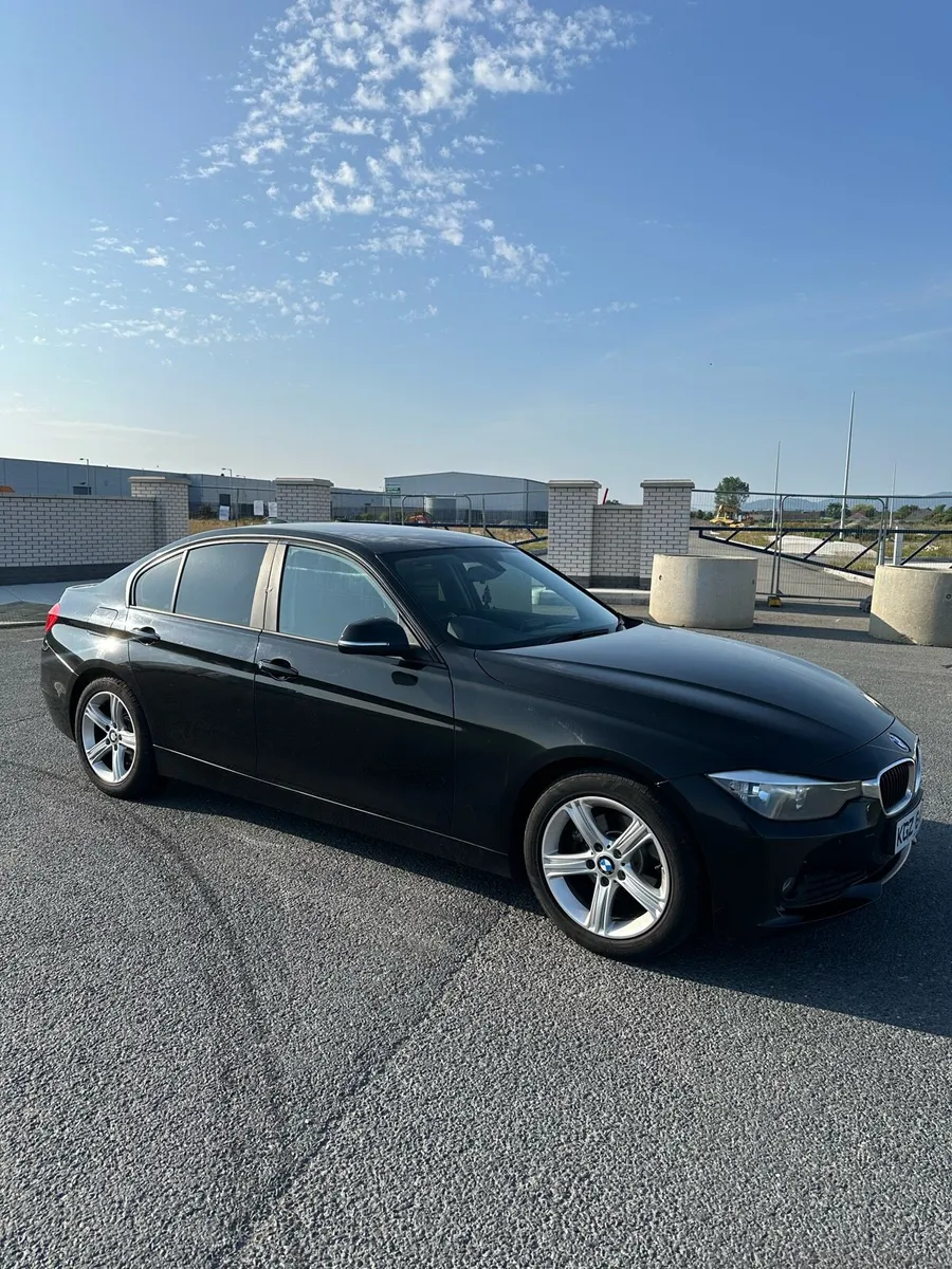 2014 BMW 3 Series - Image 1