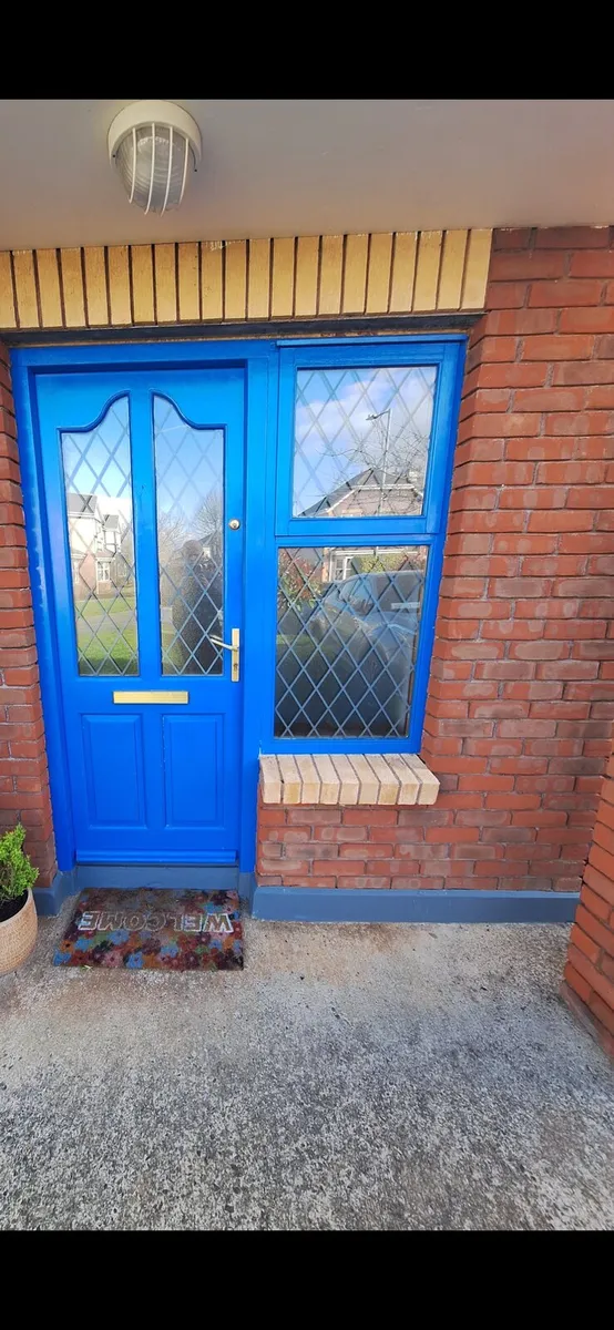 Front door - Image 3