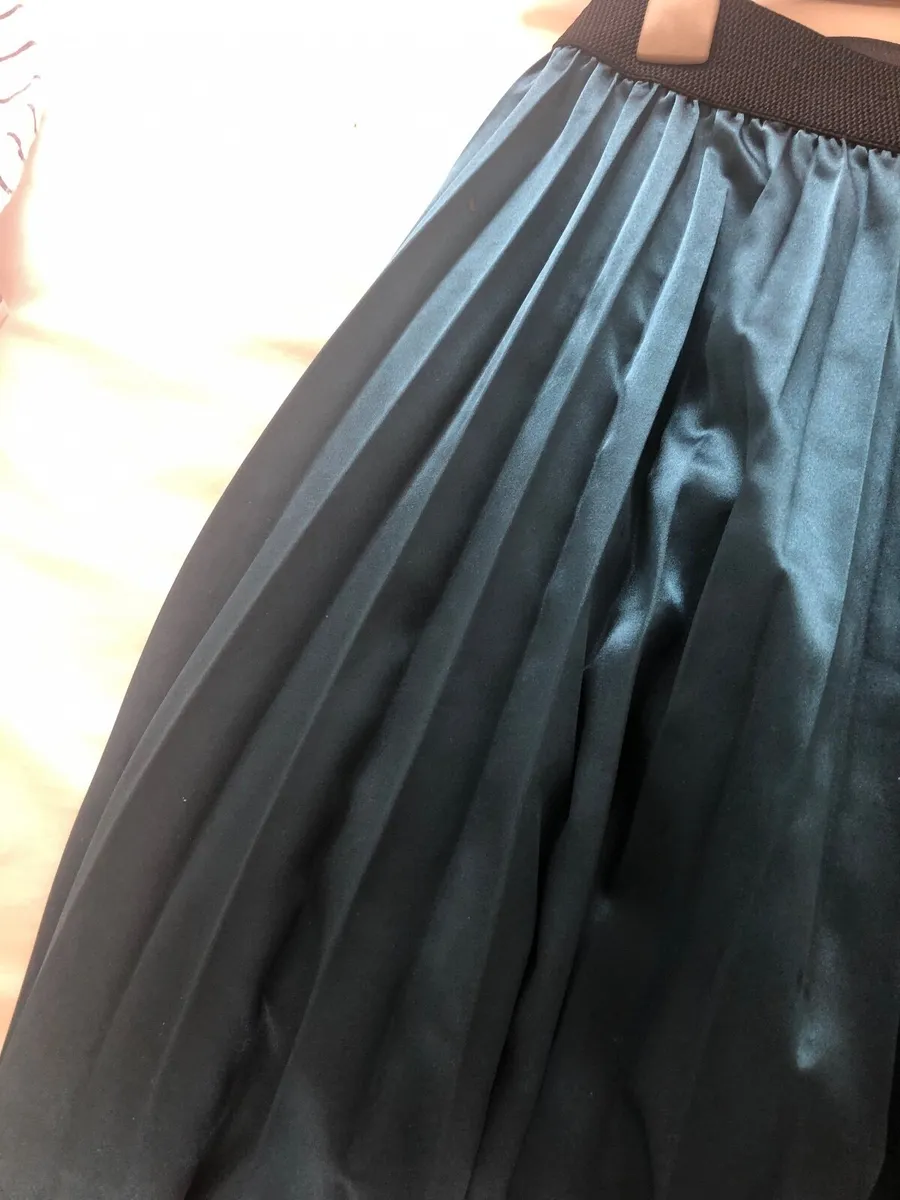 Ladies skirt - Image 1