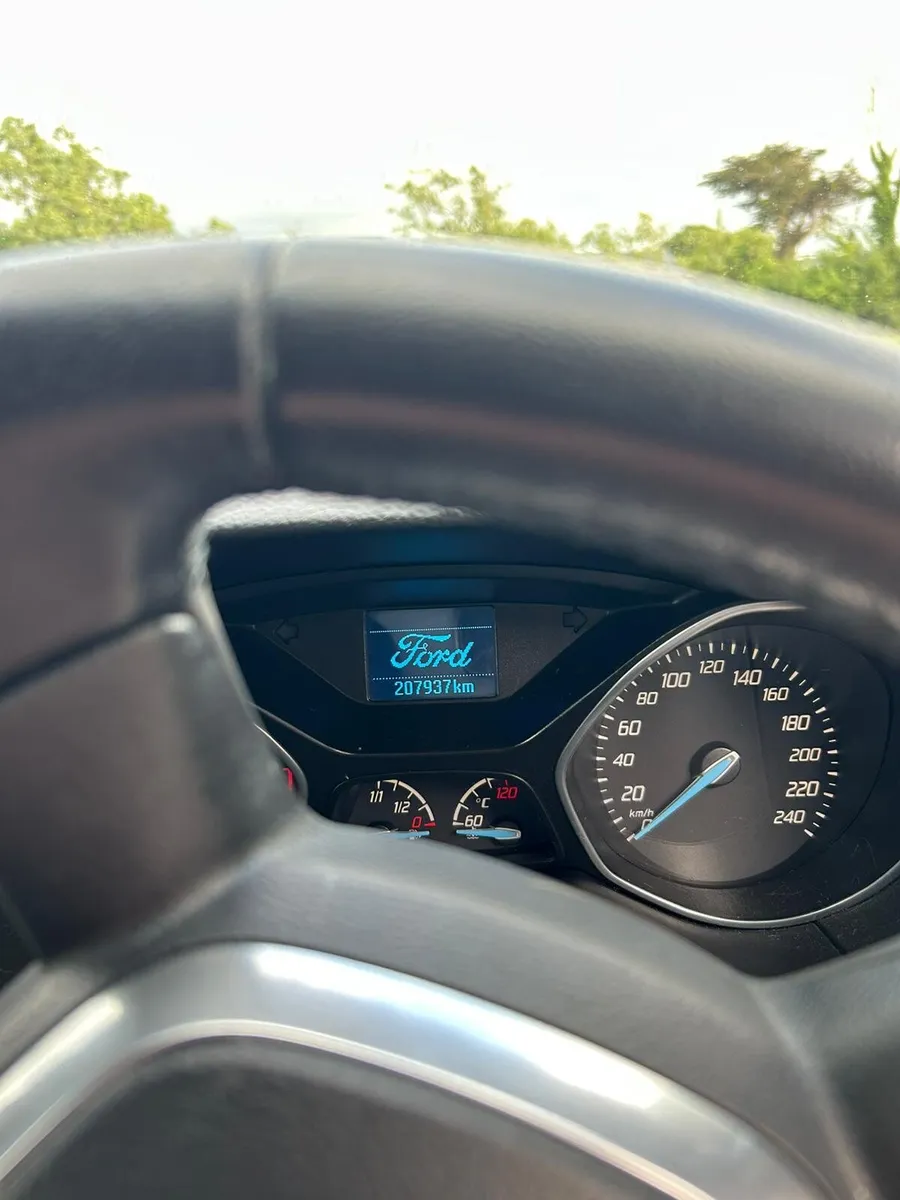 Ford Focus 2013 - Image 3