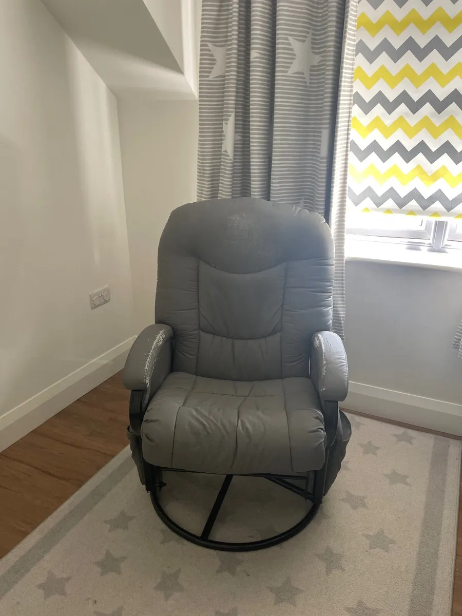 Nursery or Gaming recliner - Image 1