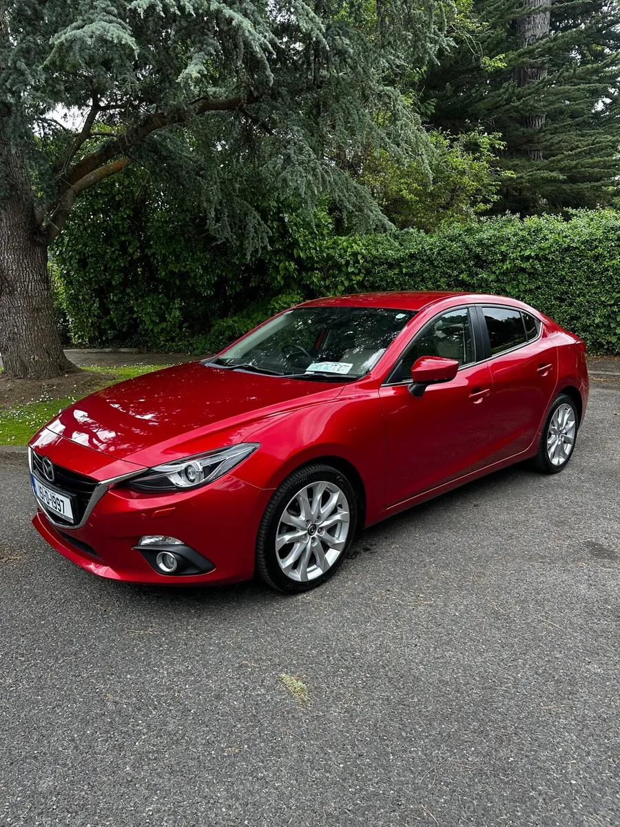 Mazda 3(High spec)(low km) - Image 1