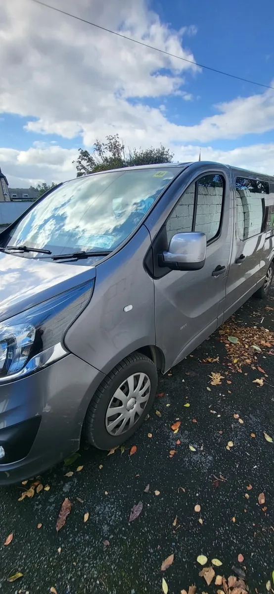 Opel Vivaro 2017 - Image 2