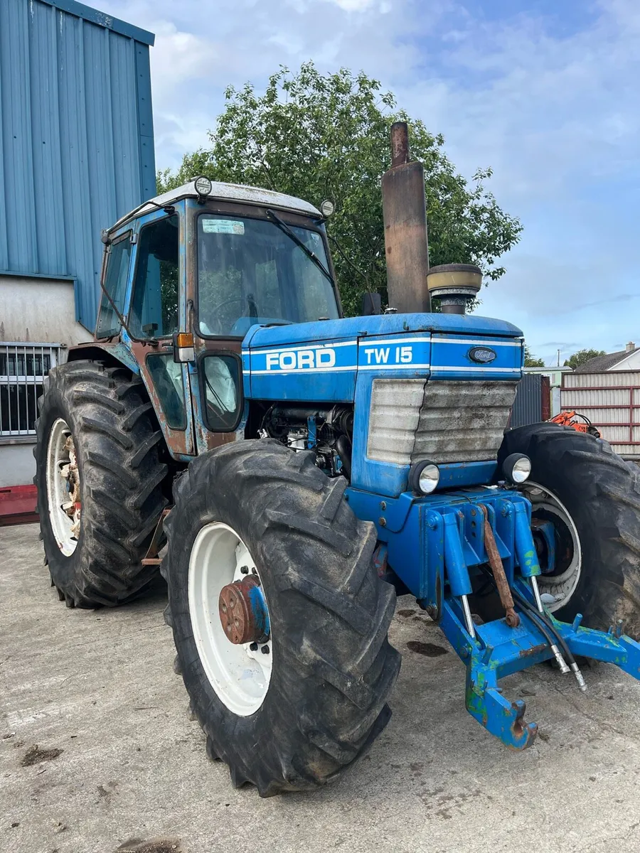 Ford TW 15 - Image 1