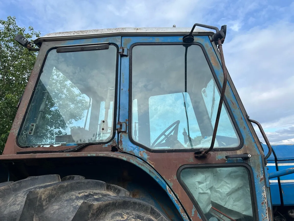 Ford TW 15 - Image 4