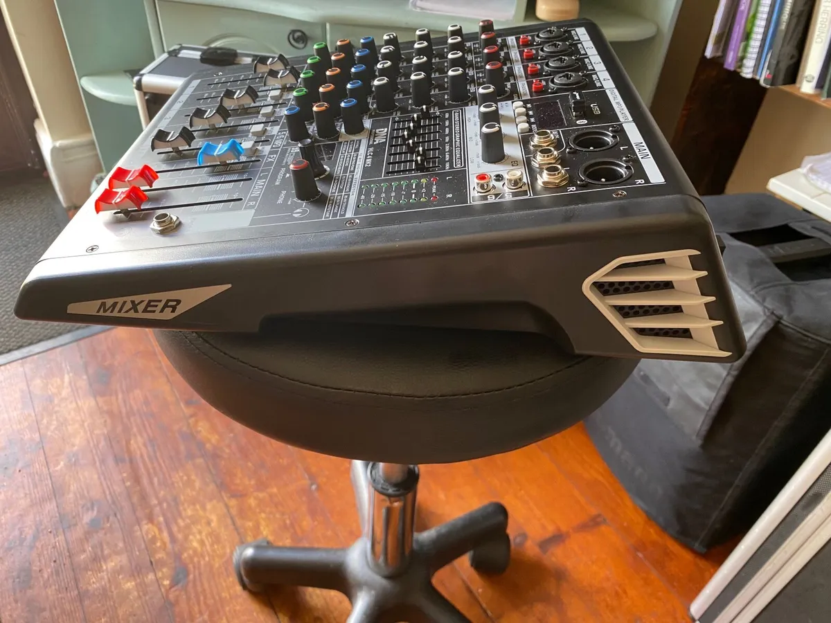 DNA HLC-4 MK2 ANALOG MIXER - Image 1