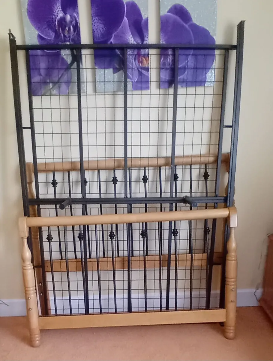 Double bed - Image 1