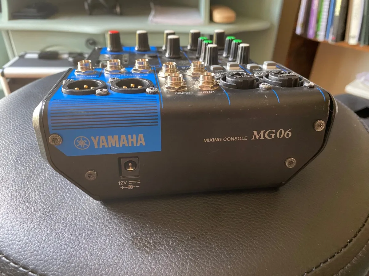 Yamaha MG06 - Image 2