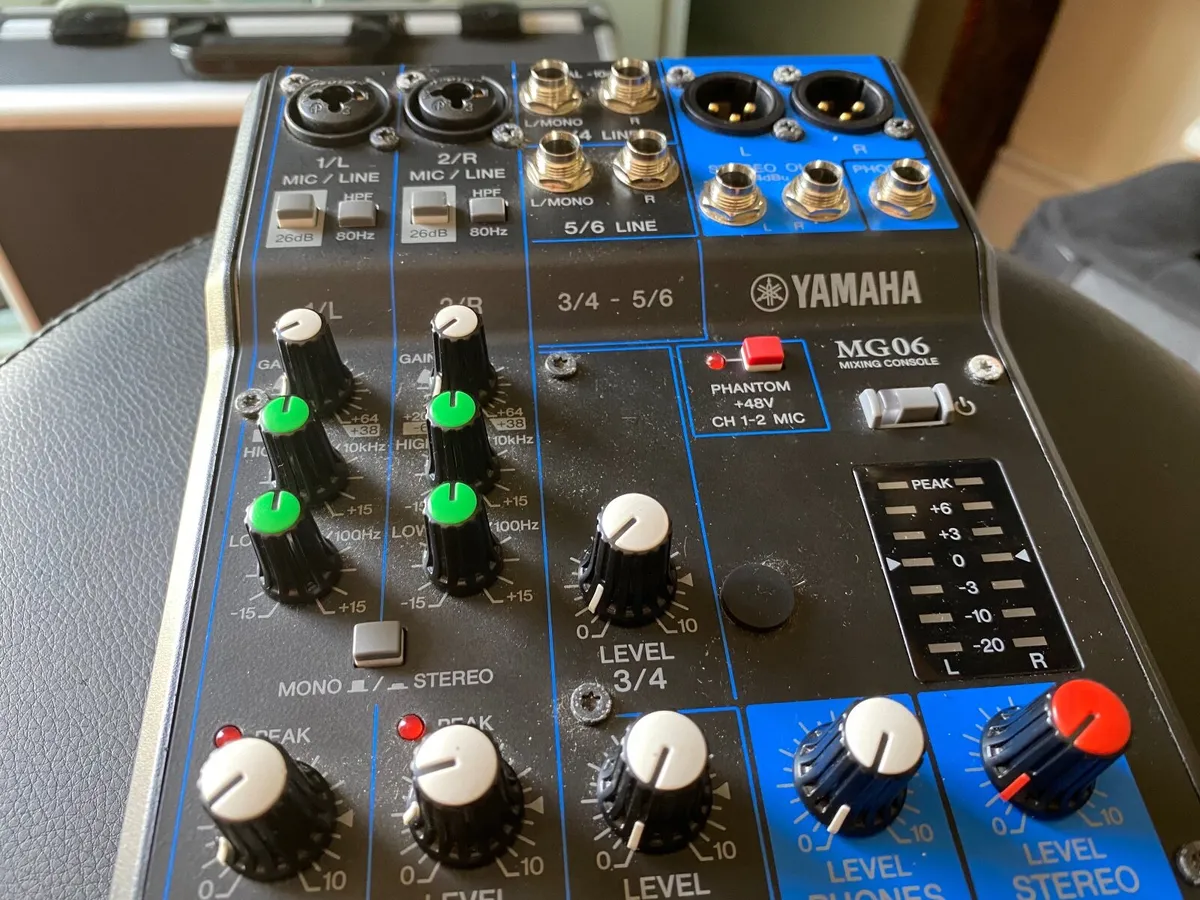 Yamaha MG06 - Image 3