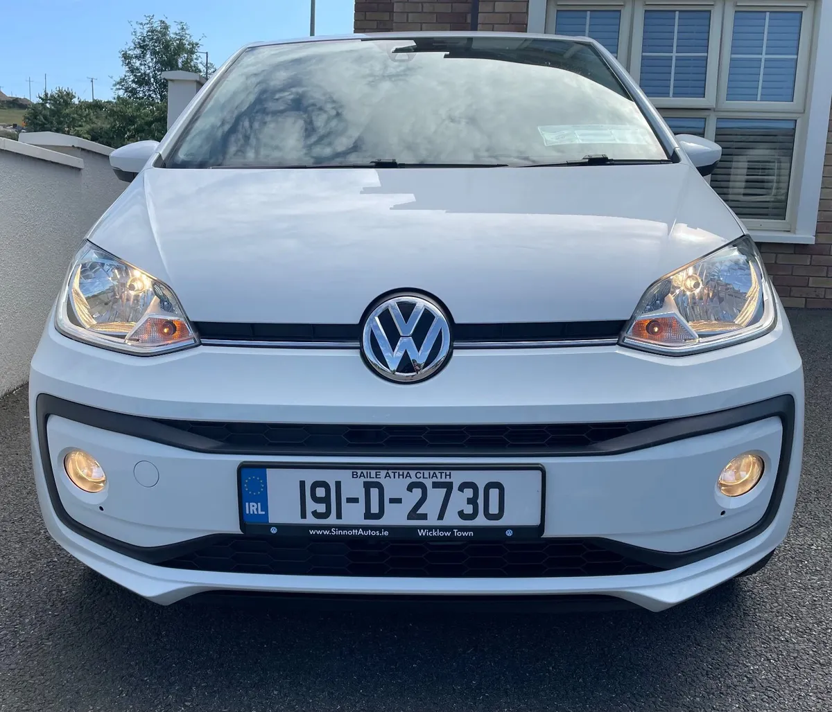 Volkswagen up! 2019 - Image 1